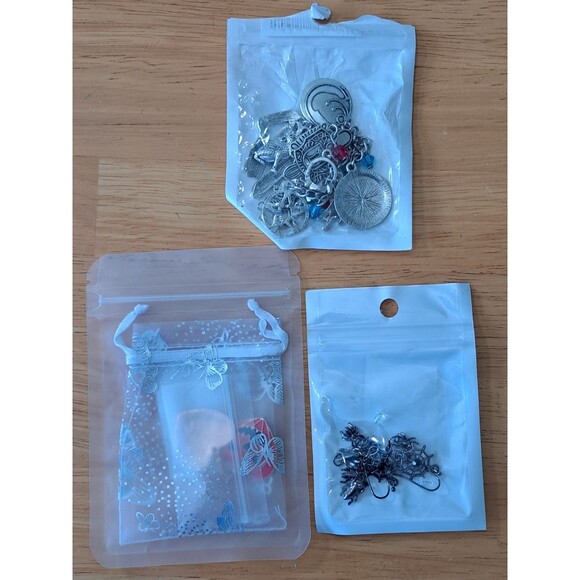 Vampire Diaries Charm Bracelet & 2 Pairs Halloween Earrings (Spiders, Pumpkins) - Picture 2 of 6